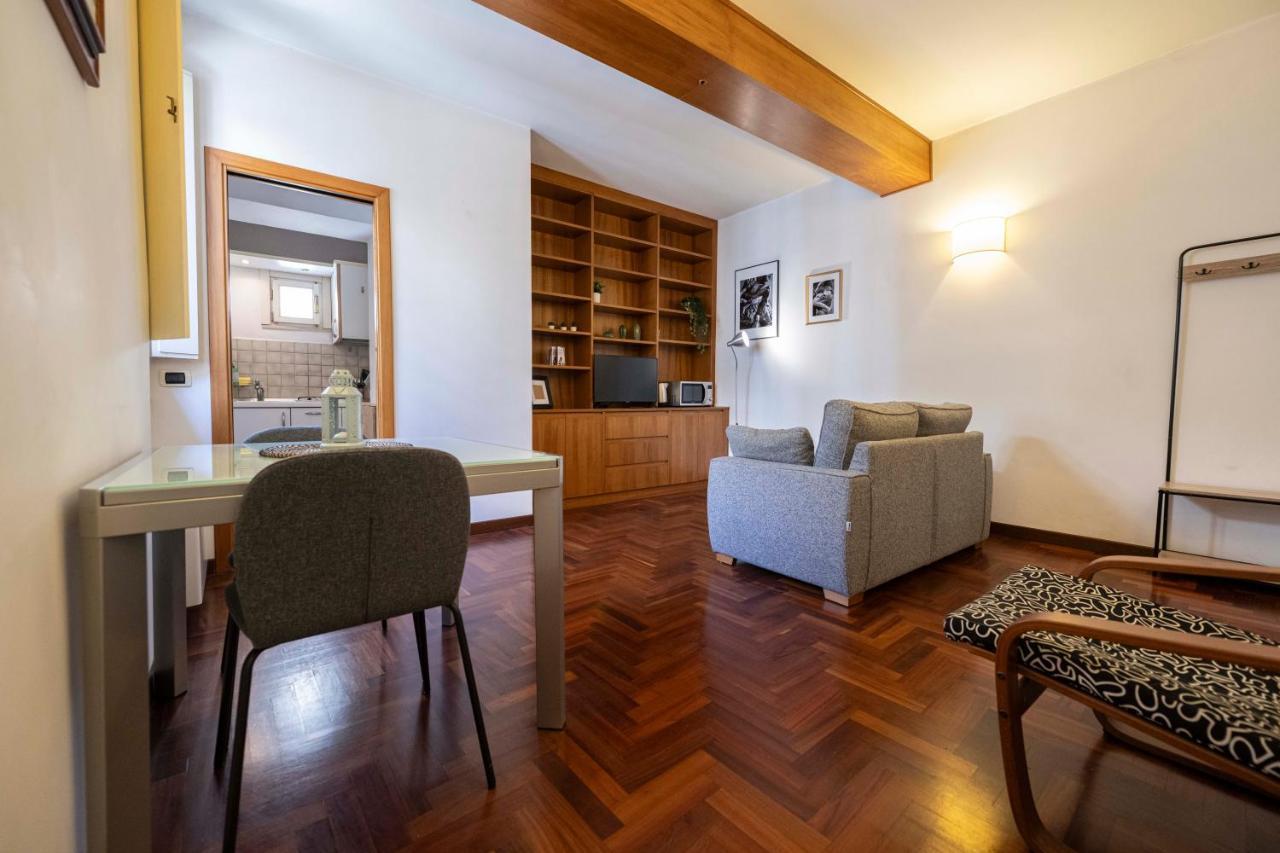 Ibernesi 23 - Fori Imperiali Apartamento